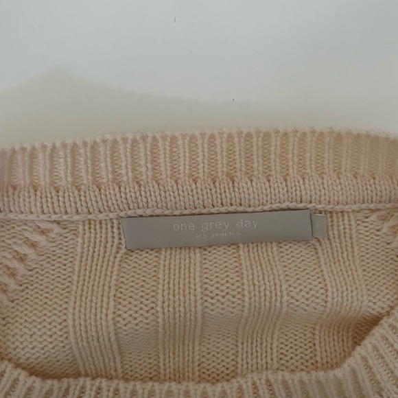 NWT One Gray Day Cream Sweater Pullover Size S - Picture 4 of 4